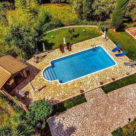 Kamaritis Villa, Private Studio, Mountain View Apartamento *