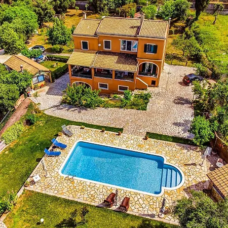 Apartment Kamaritis Villa, Private Studio, Mountain View Kamara (Corfu)