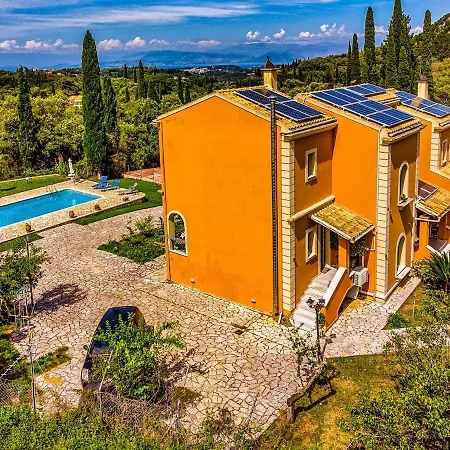 Kamaritis Villa, Private Studio, Mountain View Apartment