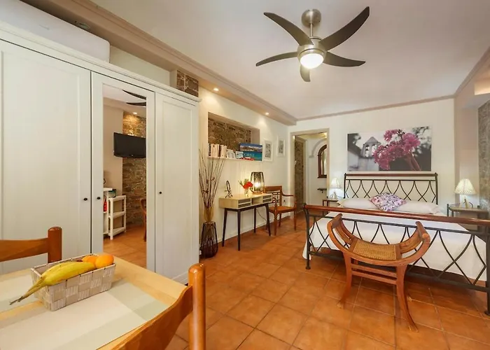 Apartment Kamaritis Villa, Private Studio, Mountain View *