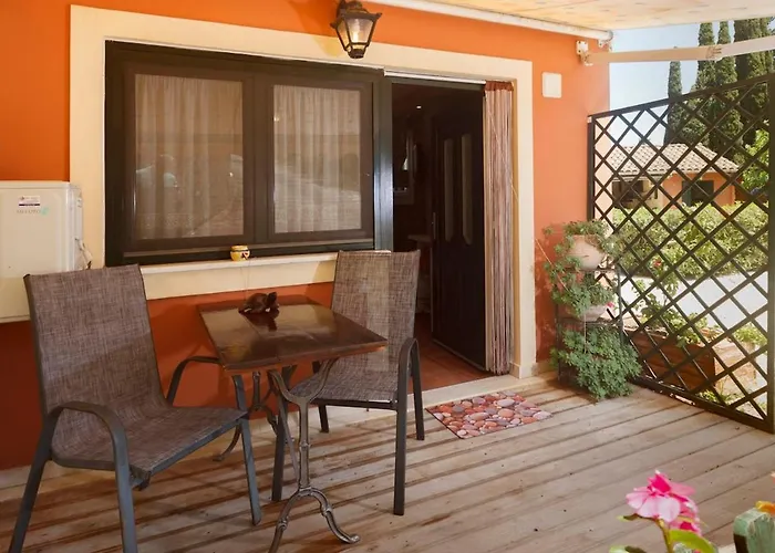 Kamaritis Villa, Private Studio, Mountain View Kamara (Corfu)